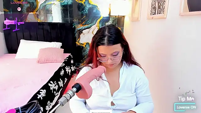 Miss Kloee online show from 24, 7, 2026