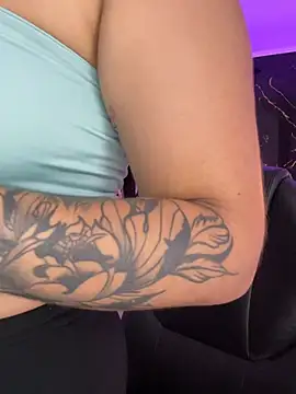 TifanyRoseX online show from 23, 7, 2026