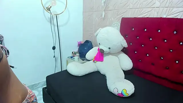 Daniela Spencerr online show from 18, 7, 2026