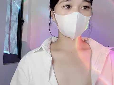 Snapshot of miumiubeauty chatting on 24, 7, 2026 miumiubeauty online show from 24, 7, 2026