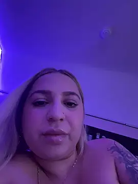 Snapshot of xLexi chatting on 11, 7, 2026 xLexi online show from 11, 7, 2026