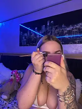 Snapshot of xLexi chatting on 30, 7, 2026 xLexi online show from 30, 7, 2026