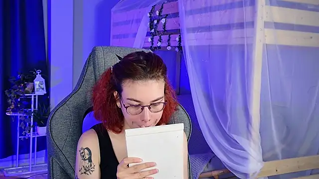 SeraphineDuskryn online show from 4, 8, 2026