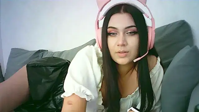 Snapshot of LolaBunnytx chatting on 16, 6, 2026 LolaBunnytx online show from 16, 6, 2026