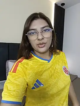 IsisRosee online show from 7, 7, 2026