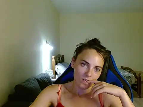 OliviaTheS online show from 27, 6, 2026