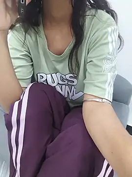 Snapshot of raina_143- chatting on 19, 6, 2026 raina 143- online show from 19, 6, 2026