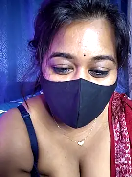 Snapshot of beauty_lisa- chatting on 16, 6, 2026 beauty lisa- online show from 16, 6, 2026