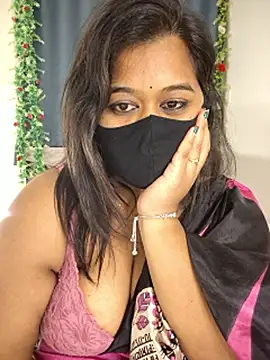 Snapshot of beauty_lisa- chatting on 30, 6, 2026 beauty lisa- online show from 30, 6, 2026
