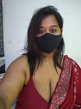 Snapshot of beauty_lisa- chatting on 12, 7, 2026 beauty lisa- online show from 12, 7, 2026
