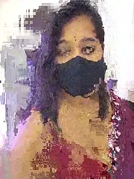 Snapshot of beauty_lisa- chatting on 24, 7, 2026 beauty lisa- online show from 24, 7, 2026