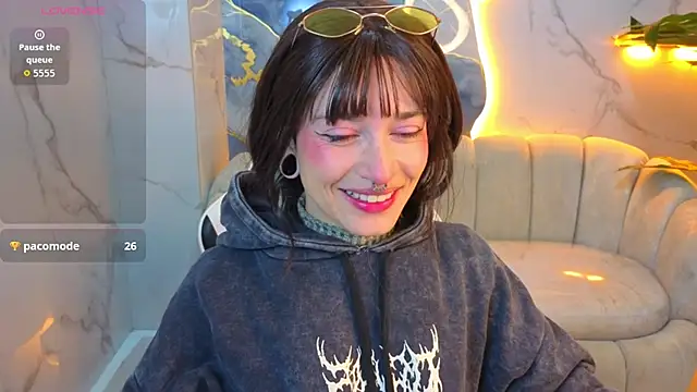 Lily Tx online show from 28, 7, 2026