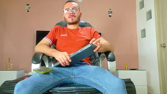 Matia Zelvya online show from 10, 7, 2026