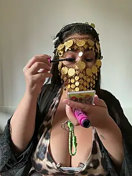 Snapshot of NiaBeurette chatting on 12, 7, 2026 NiaBeurette online show from 12, 7, 2026
