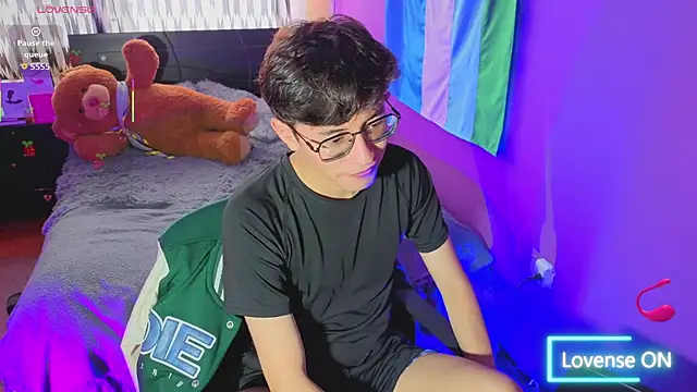 Angelito Twink online show from 8, 7, 2026