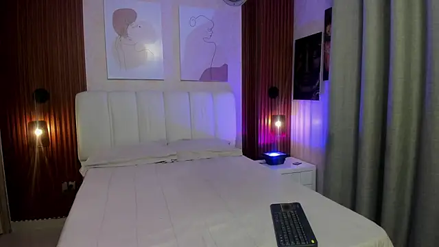 Millieskinny18 online show from 11, 7, 2026