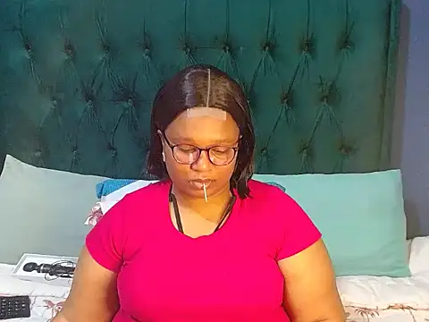 MISS BLACKBERY online show from 22, 6, 2026