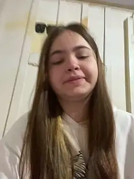 bella  hott online show from 22, 6, 2026