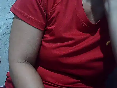 Snapshot of mymommy69 chatting on 5, 7, 2026 mymommy69 online show from 5, 7, 2026
