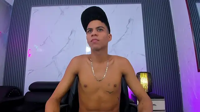 Kleyn black online show from 17, 6, 2026