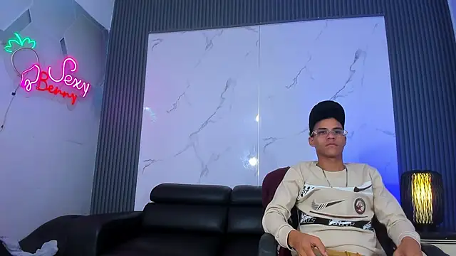 Kleyn black online show from 29, 6, 2026