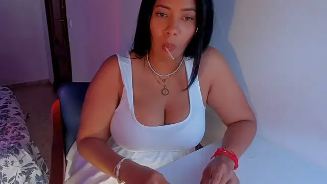 NicolePasqualott online show from 9, 7, 2026