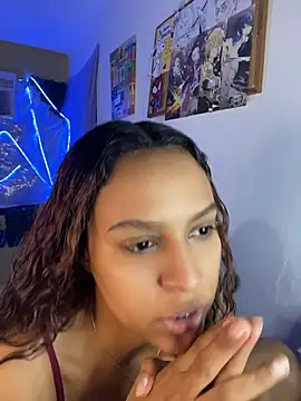 lunauzumaki online show from 2, 7, 2026
