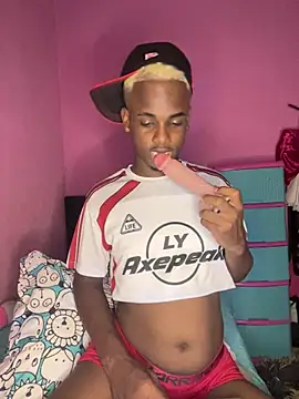 Snapshot of dereck_jay- chatting on 14, 7, 2026 dereck jay- online show from 14, 7, 2026