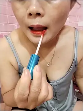 Snapshot of Lyh_sexy chatting on 10, 7, 2026 Lyh sexy online show from 10, 7, 2026