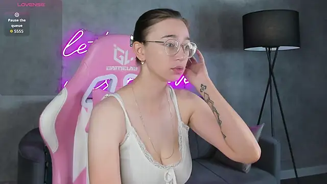 Lucy Green online show from 19, 7, 2026