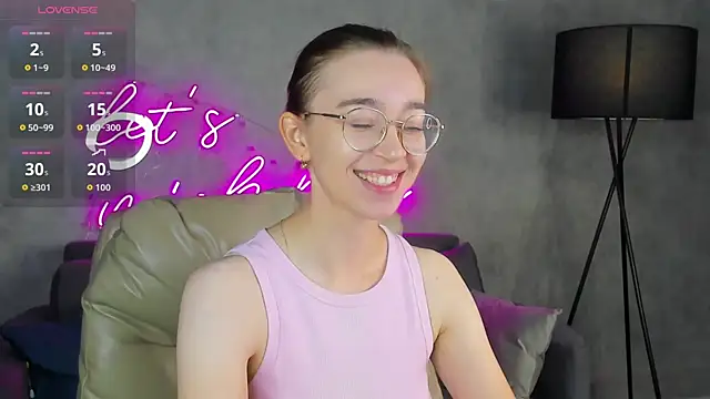 Lucy Green online show from 10, 8, 2026