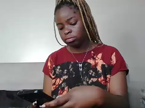 Snapshot of dark_divah chatting on 3, 8, 2026 dark divah online show from 3, 8, 2026