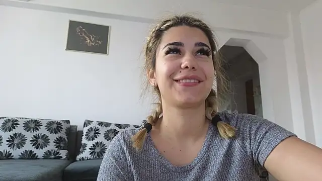 Snapshot of heysianna chatting on 29, 6, 2026 heysianna online show from 29, 6, 2026