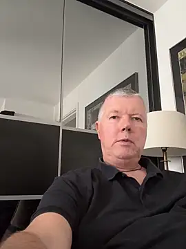 Snapshot of cumboy chatting on 13, 10, 2025 cumboy online show from 13, 10, 2025