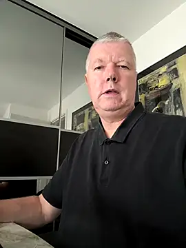 Snapshot of cumboy chatting on 14, 10, 2025 cumboy online show from 14, 10, 2025