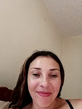 Angelika Clauss online show from 4, 8, 2026