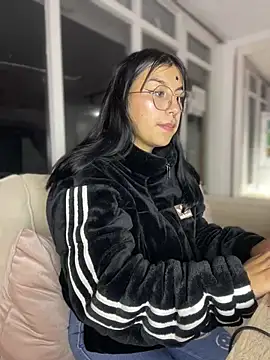 GabyLopez Pink online show from 1, 7, 2026