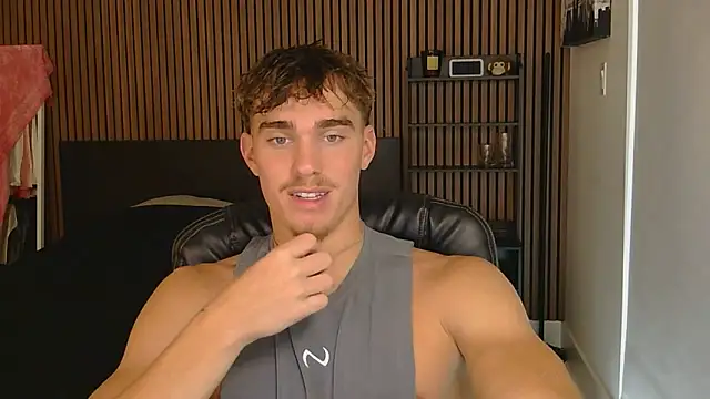 Snapshot of TheNicoRyder chatting on 4, 8, 2026 TheNicoRyder online show from 4, 8, 2026