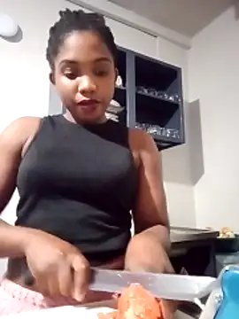 Diamond Shannel online show from 18, 6, 2026