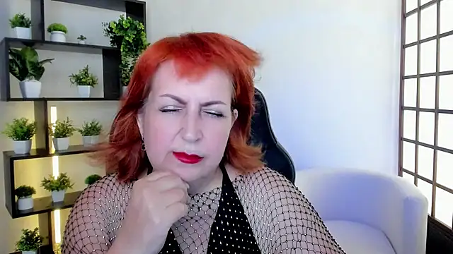 Joana Woods online show from 3, 7, 2026
