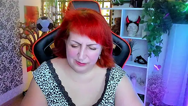 Joana Woods online show from 14, 7, 2026