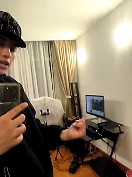 Thiagoo Vega online show from 2, 7, 2026