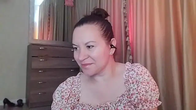 Lauralison online show from 18, 7, 2026