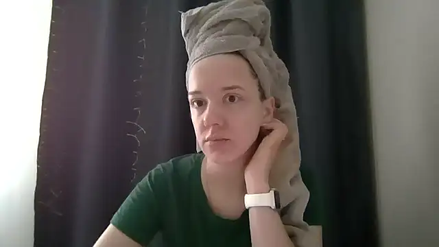 Snapshot of Nivella chatting on 6, 7, 2026 Nivella online show from 6, 7, 2026