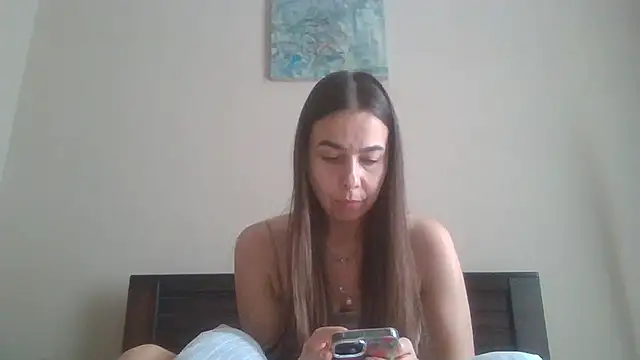 Snapshot of Vanelleda chatting on 9, 8, 2026 Vanelleda online show from 9, 8, 2026