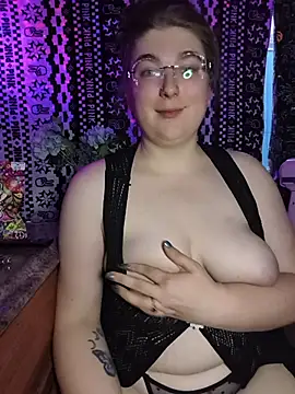 Snapshot of starfucker420XO chatting on 5, 8, 2026 starfucker420XO online show from 5, 8, 2026