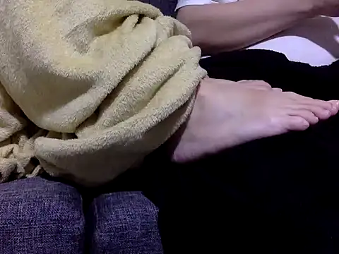 feetlilly online show from 23, 6, 2026