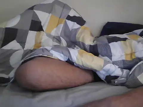 Snapshot of a5ar5rooooov chatting on 13, 11, 2025 a5ar5rooooov online show from 13, 11, 2025