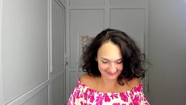 Snapshot of OliviaKateee chatting on 8, 7, 2026 OliviaKateee online show from 8, 7, 2026