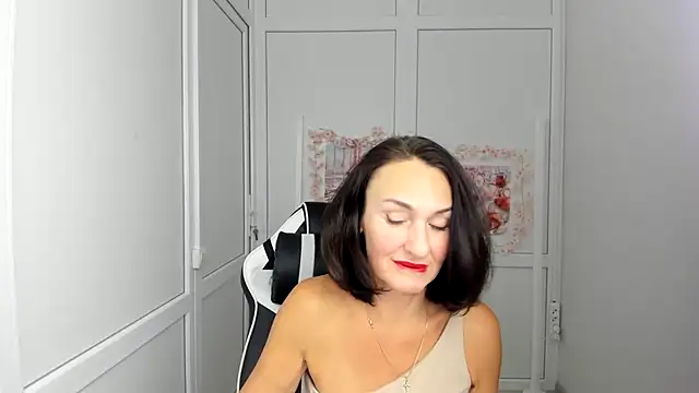 Snapshot of OliviaKateee chatting on 15, 7, 2026 OliviaKateee online show from 15, 7, 2026